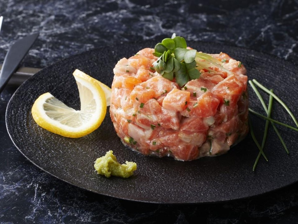Salmon Tartar (90 gr)